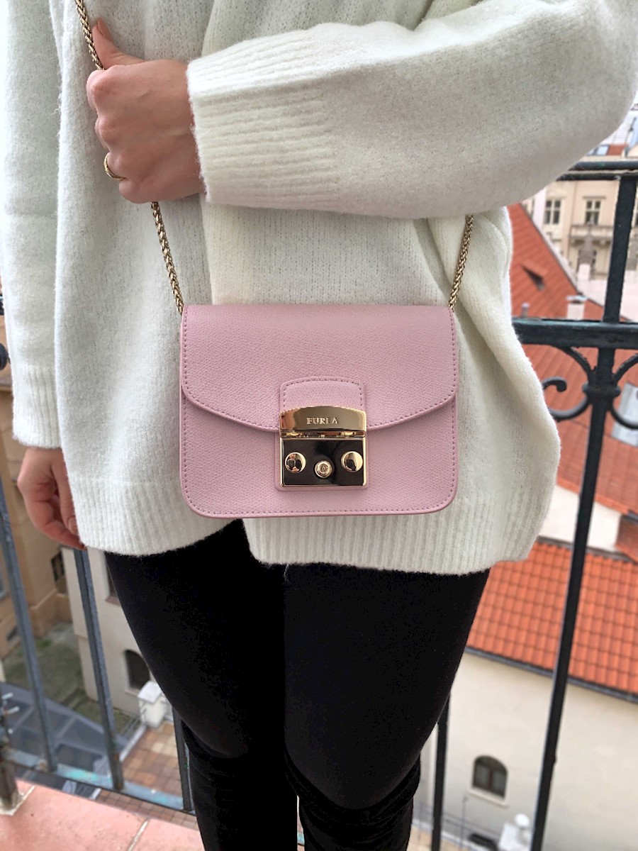 Furla Metropolis Mini Saffiano Leather Crossbody Baby Pink | www.luxurybags.eu