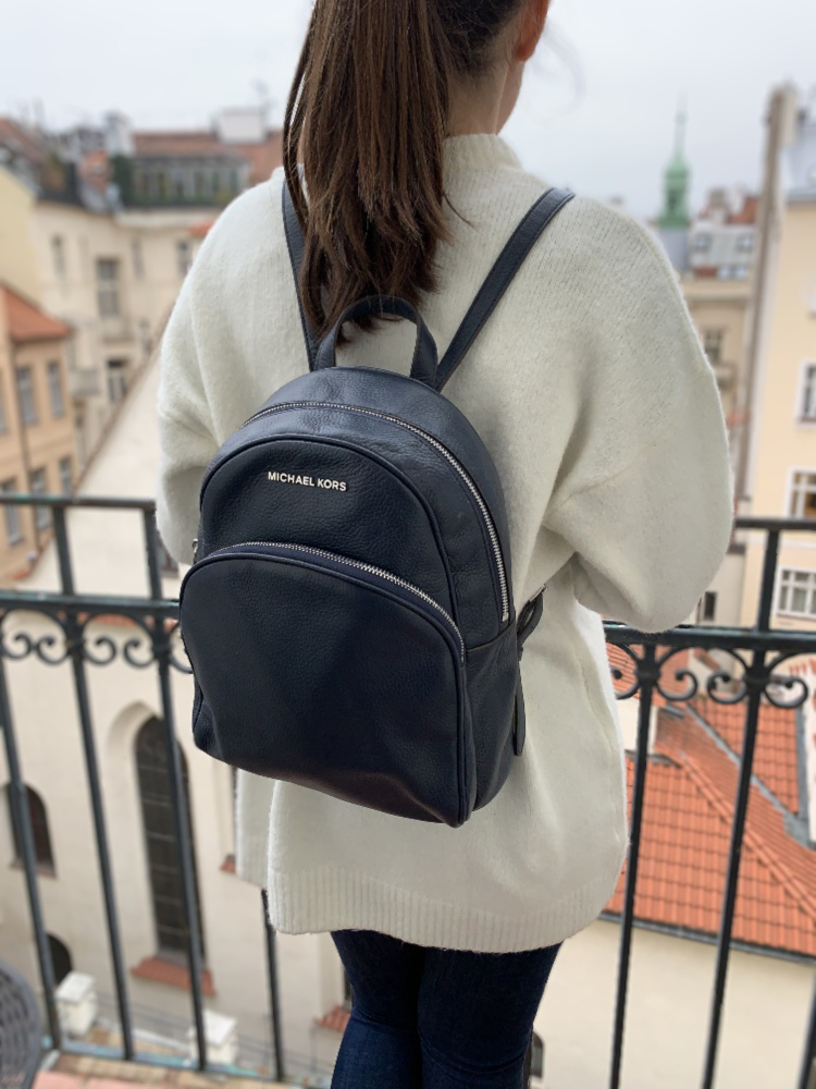 - Medium Leather Backpack Navy www.luxurybags.eu