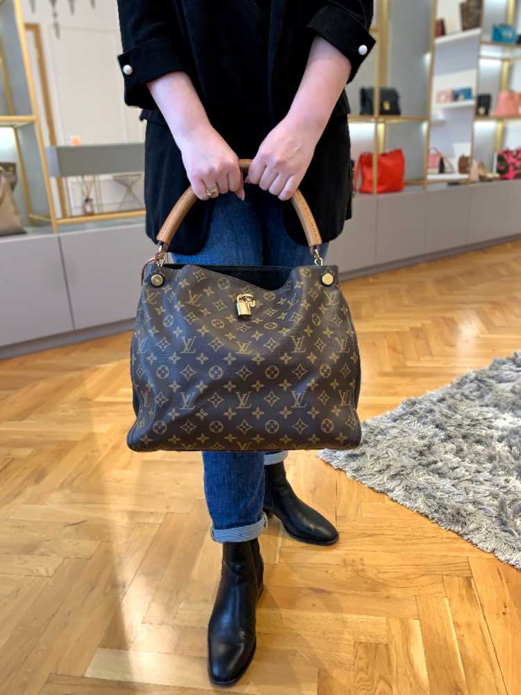 M41621 Louis Vuitton 2015 Gaia Monogram Hobo Handbag-Noir