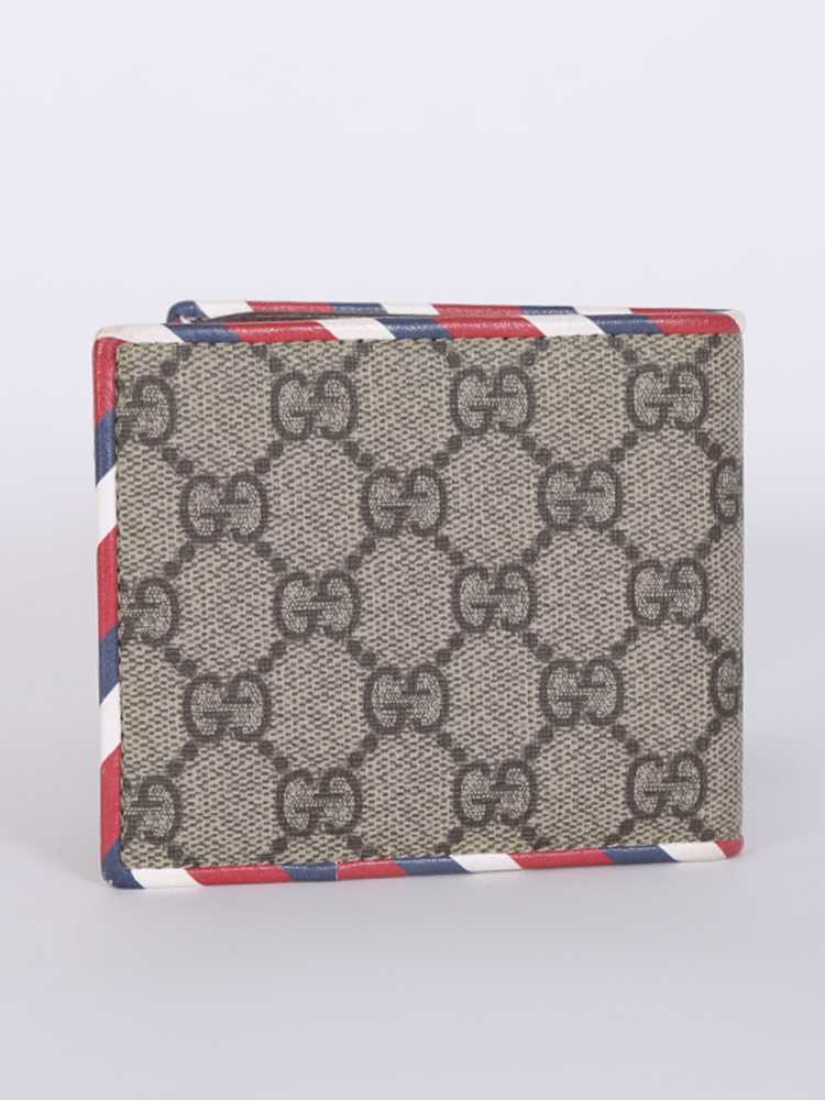 Gucci Courrier GG Supreme Wallet www.luxurybags.eu