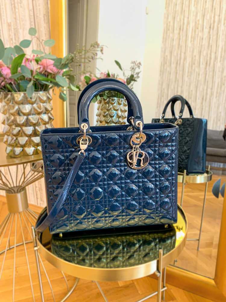 Lady dior patent bag deals
