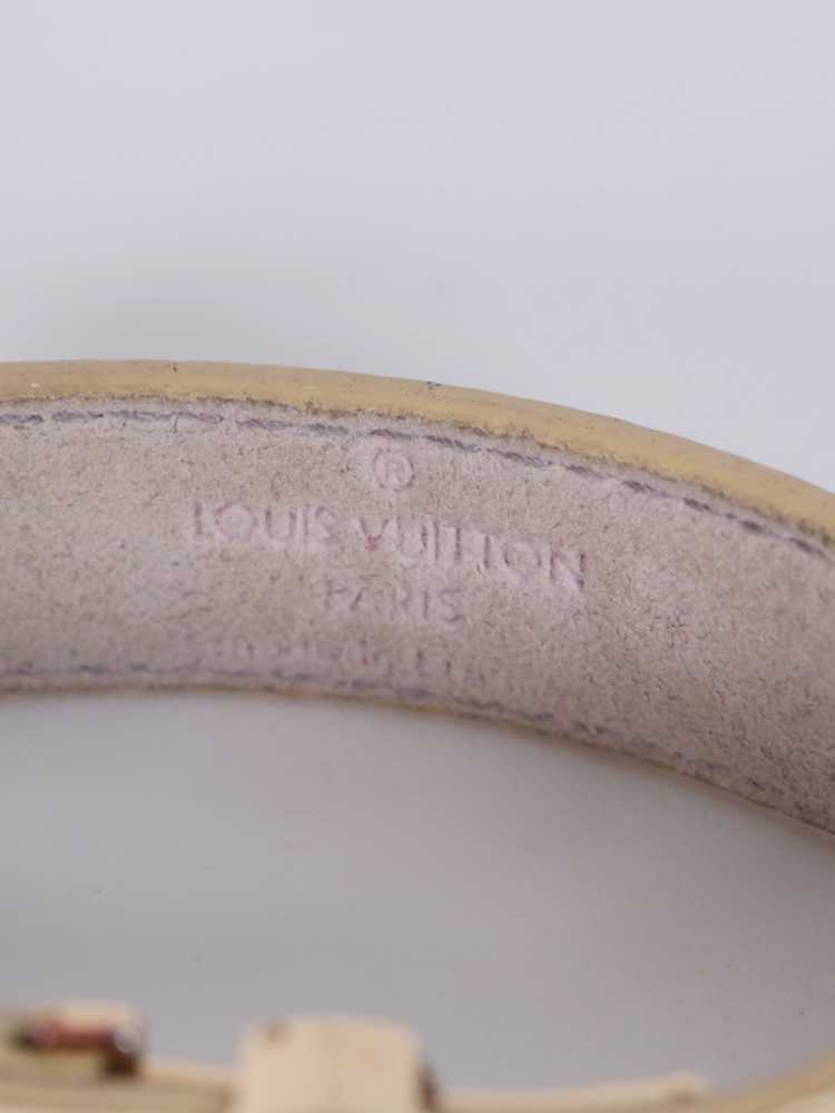 Louis Vuitton Monogram Flower Motif Wish Leather Cuff Bracelet LV-1118P-0009  – MISLUX