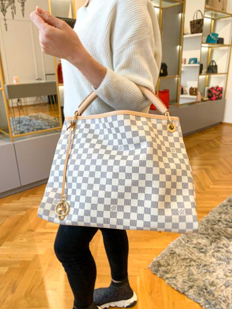 Louis Vuitton Artsy MM Damier Azur Canvas