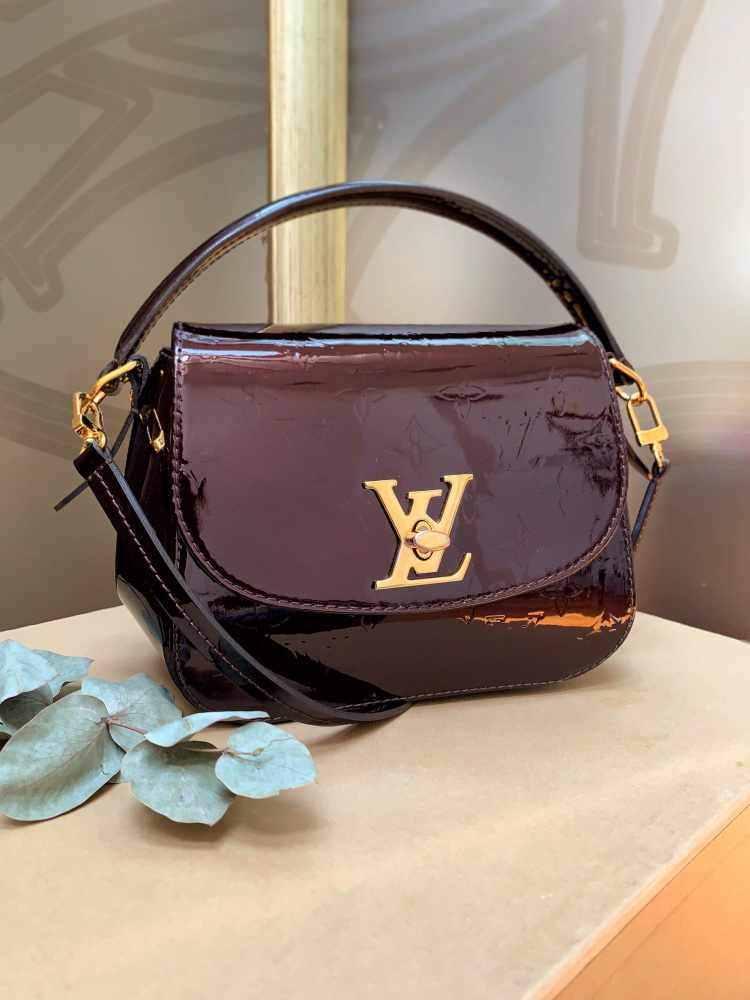 Louis Vuitton Flap Pasadena Monogram Vernis Amarante in Patent