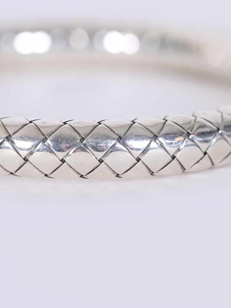 Bottega veneta bracelet silver discount