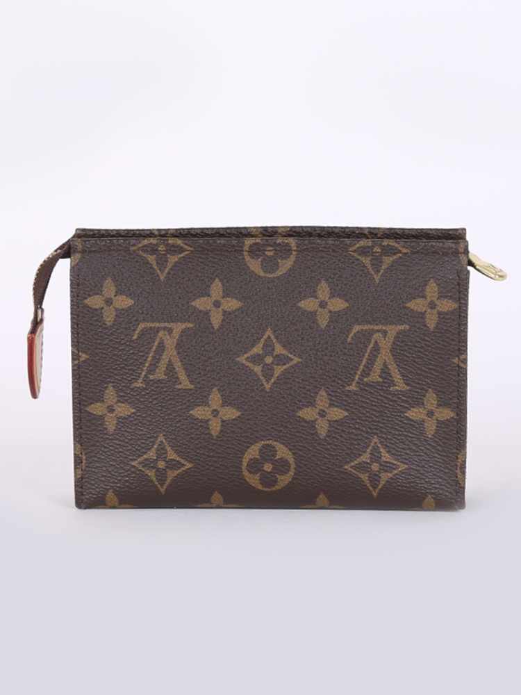 Louis Vuitton Toiletry Pouch 15  купить за 150   Shoes Fairy