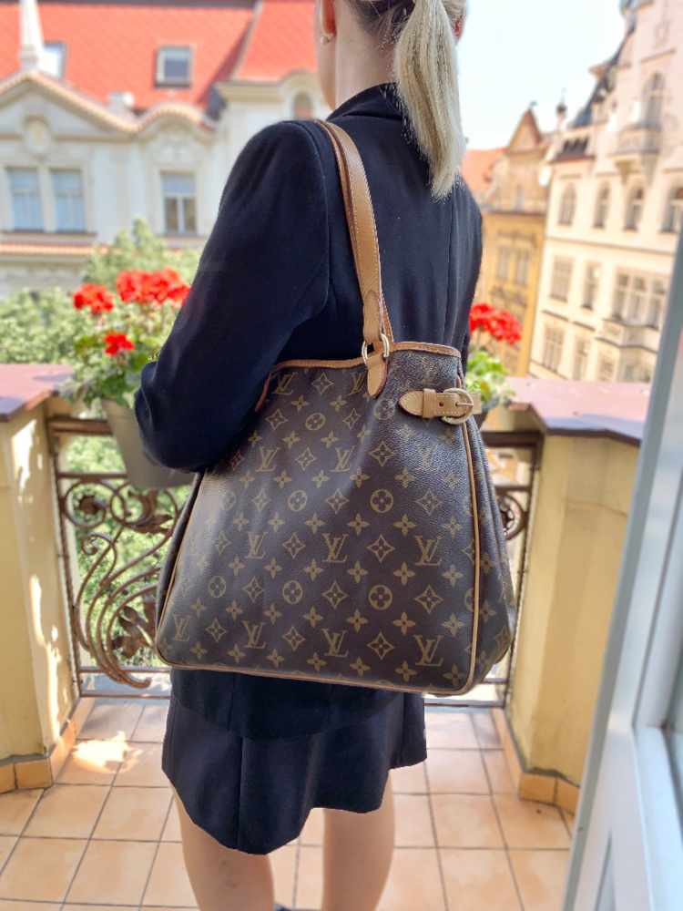 Louis - Batignolles Vertical Monogram | www.luxurybags.eu