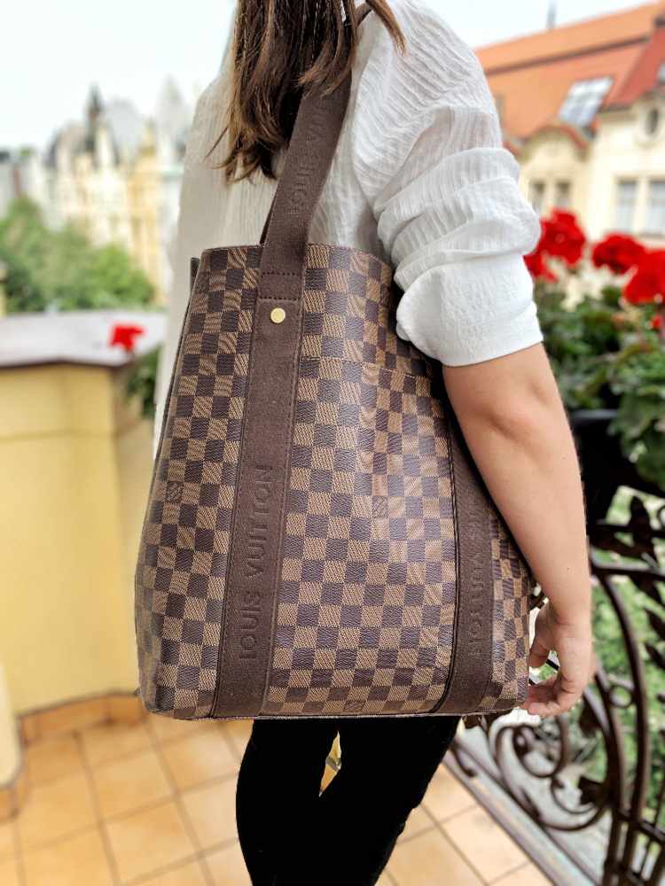 Louis Vuitton Beaubourg Cabas Tote