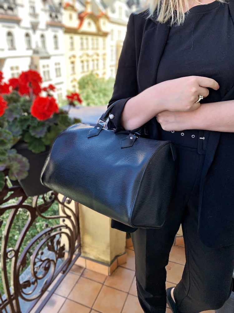 Louis Vuitton - Speedy 40 Epi Leather Noir