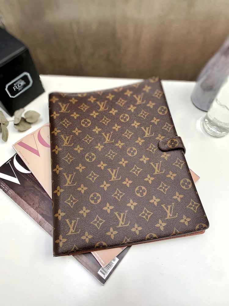 Louis Vuitton - Cover Block A4 Monogram Canvas