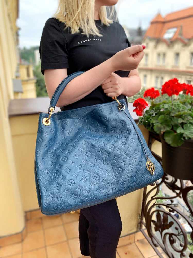 lv artsy mm empreinte