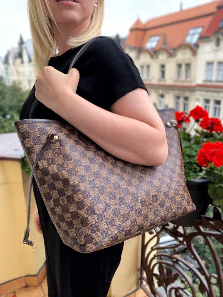 Louis Vuitton, Bags, Louis Vuitton Neverfull Bag 209