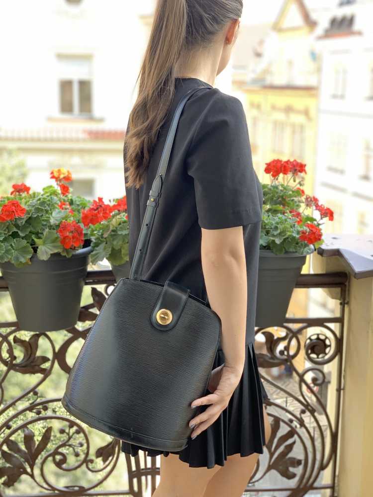 Vuitton cluny hotsell