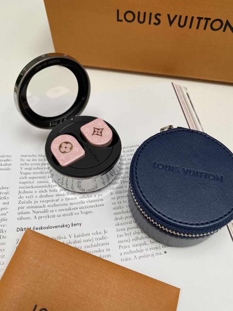 Louis Vuitton Monogram Pink Horizon Wireless Earphones – The Closet