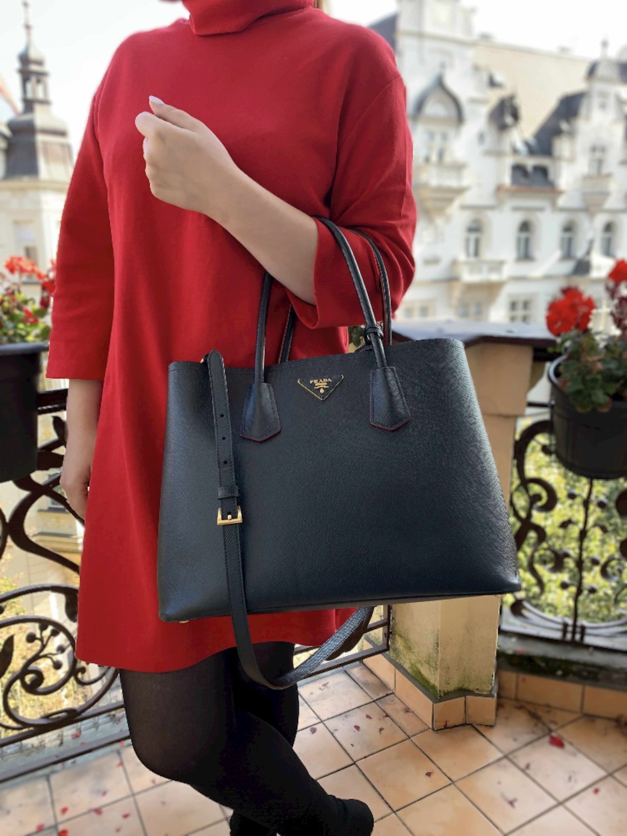 prada cuir double tote