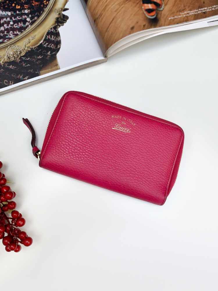 Gucci Swing Medium Zip Around Wallet Fuchsia www.luxurybags.eu