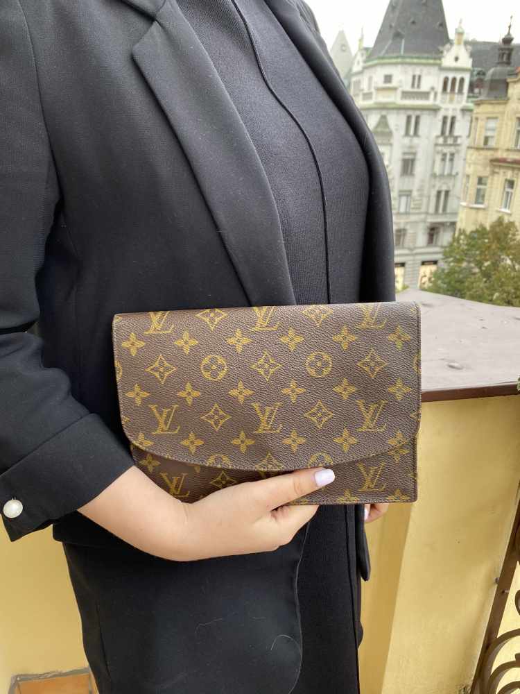 LOUIS VUITTON Monogram Canvas Pochette Rabat Clutch Bag