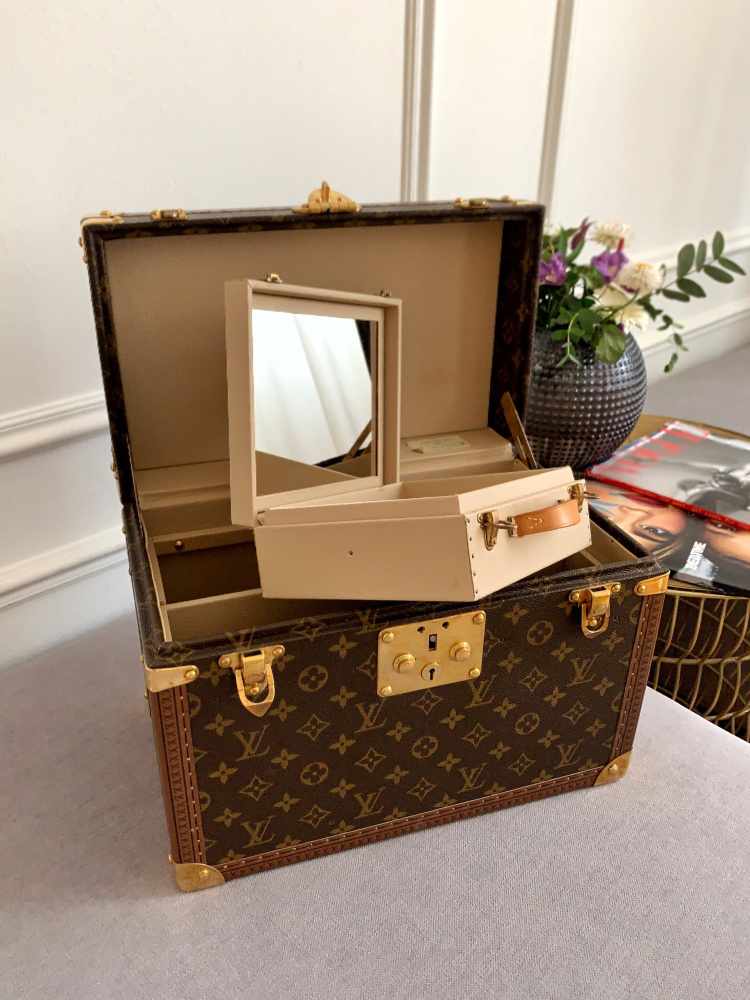 Louis Vuitton - Boite Pharmacie Toiletry Case Monogram Canvas