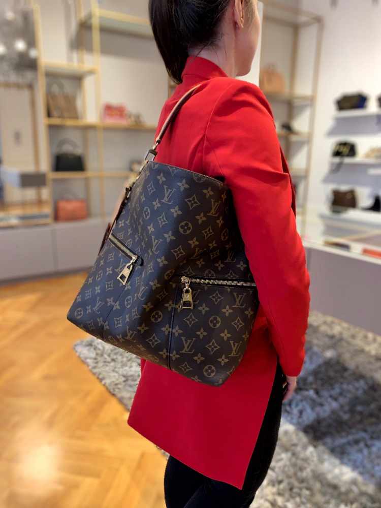 Louis Vuitton - Melie Monogram Canvas www.luxurybags.eu