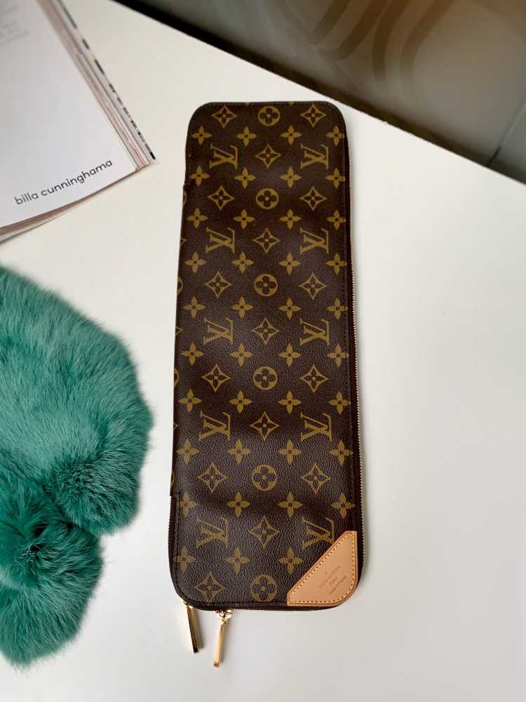 Louis Vuitton Tie Monogram Canvas Case - Boca Pawn