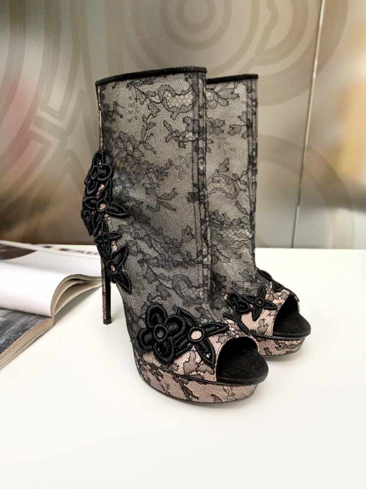 Louis Vuitton - Black & Beige Monogram Print Open Toe Wedges w