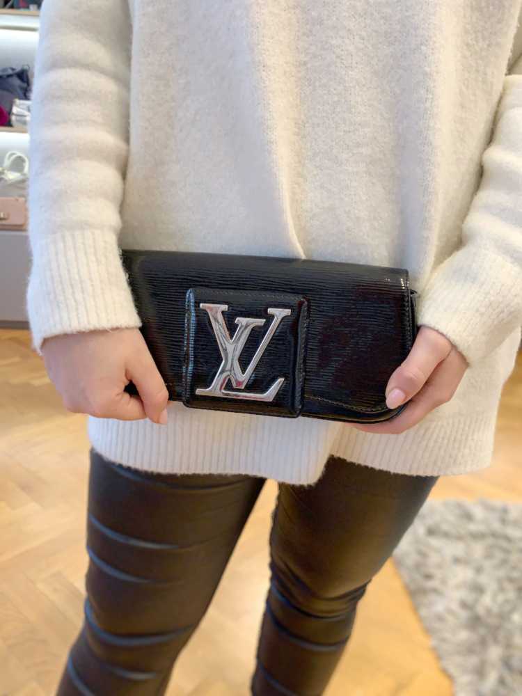 Louis Vuitton Black Electric Epi Leather Sobe Clutch Louis Vuitton