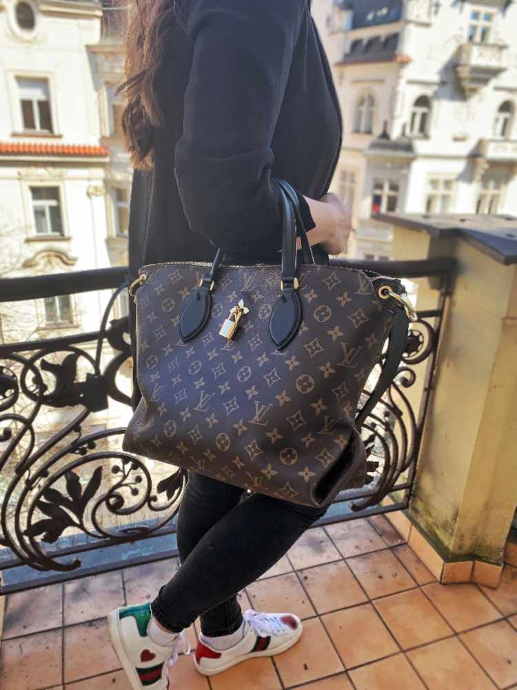 LOUIS VUITTON Flower Zipped MM Monogram Canvas Tote Bag Noir