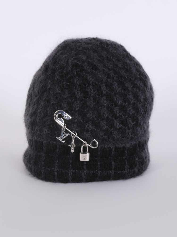 LOUIS VUITTON Beanie Knit Hat Gray With BOX Mohair 32% Nylon 19