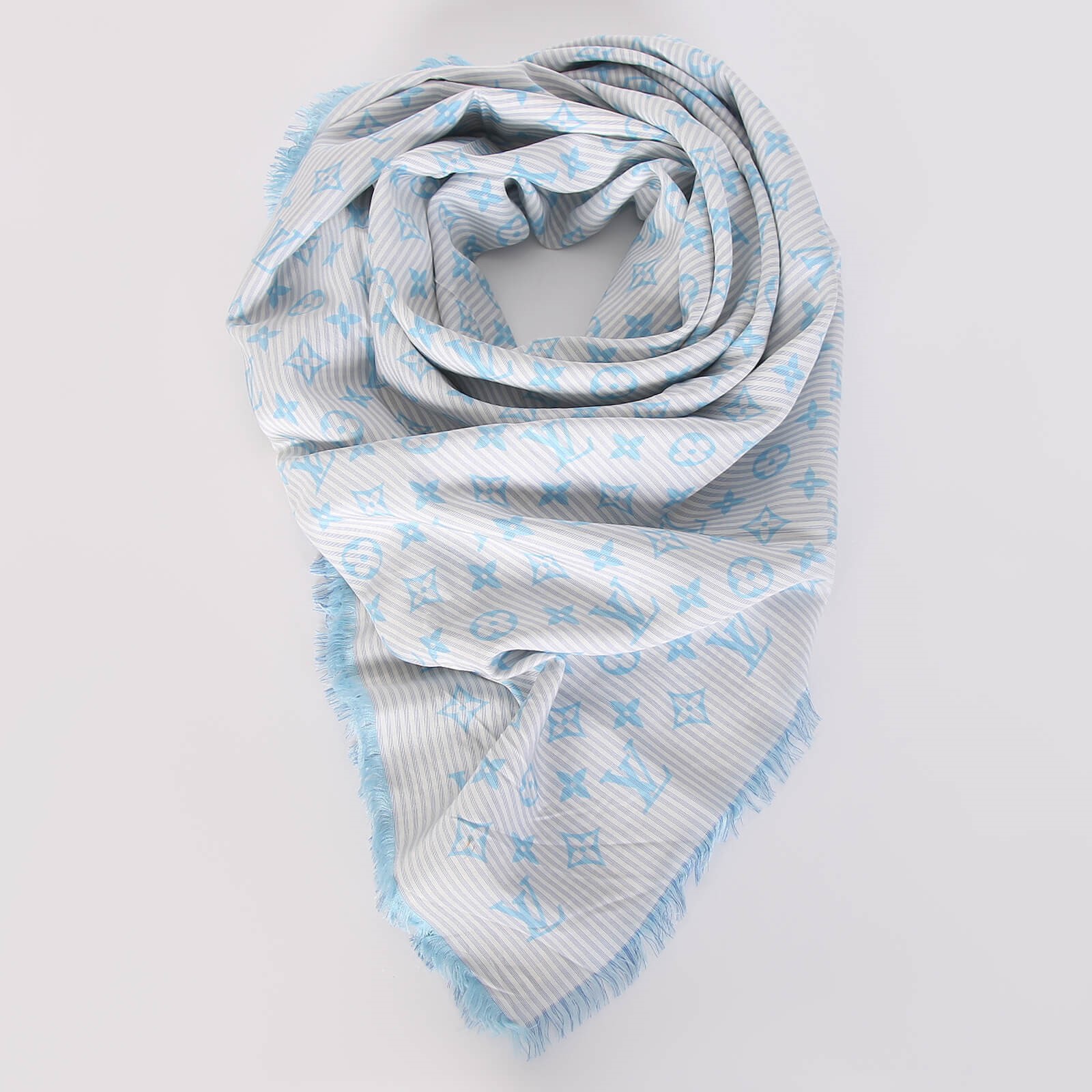 Louis Vuitton Gray Silk Scarves & Wraps for Women for sale